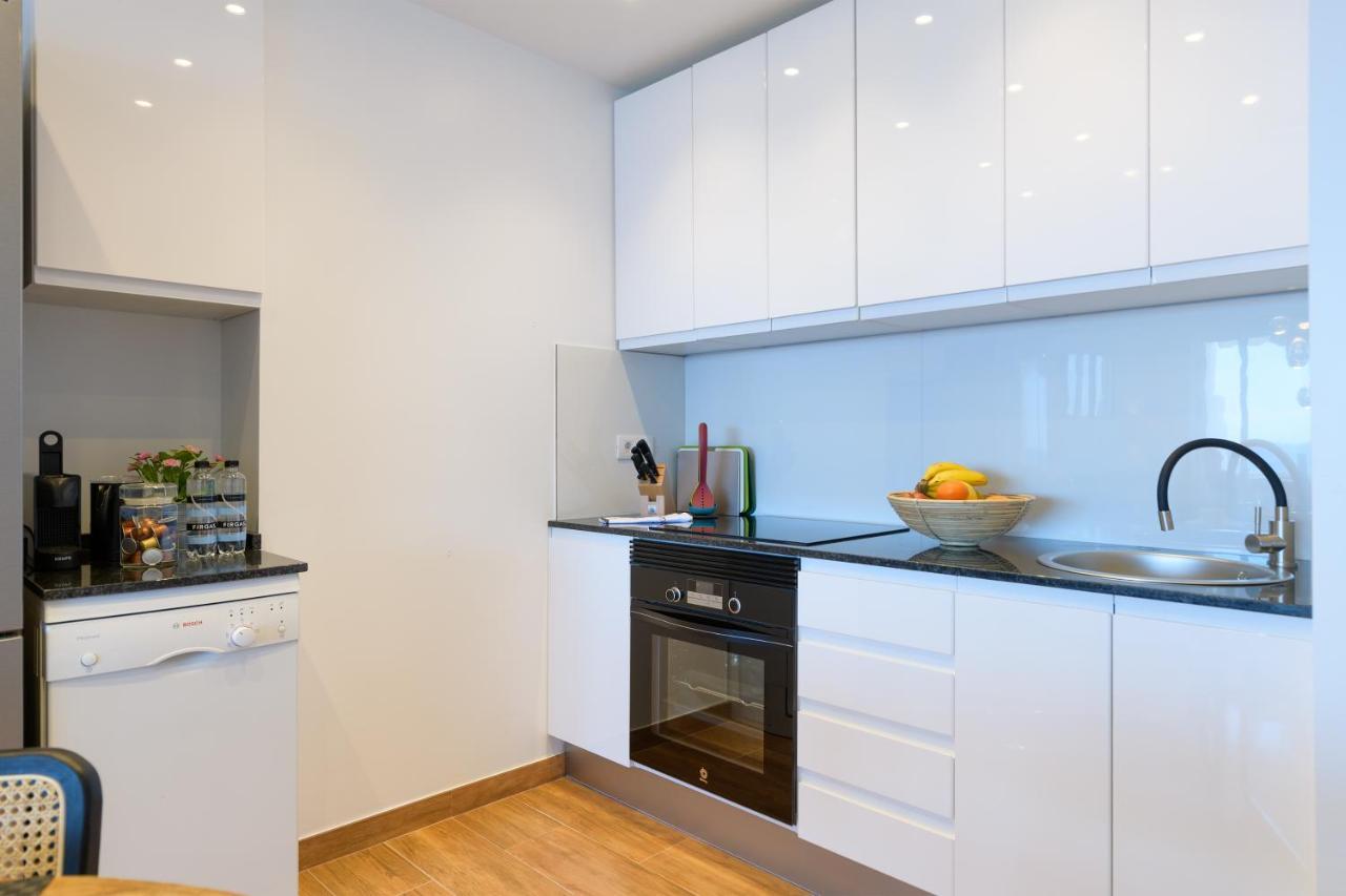 Sol Eterno - Luxury Aparmtent With Direct Oceanview And Extra Services كوستا تاغيسي المظهر الخارجي الصورة